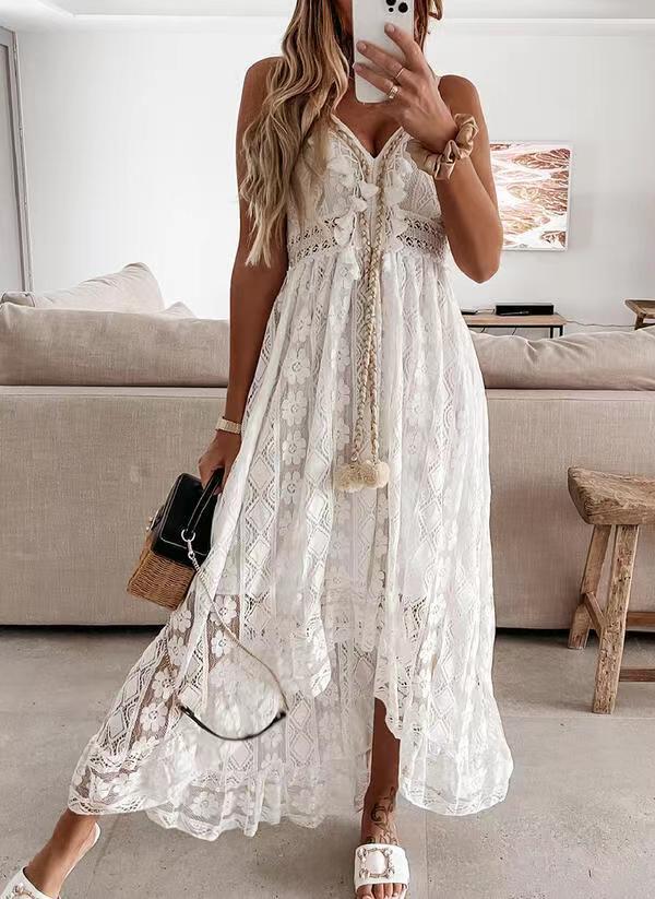 Damen Boho-Maxikleid mit Spitzenakzenten und dekorativen Quasten EB
