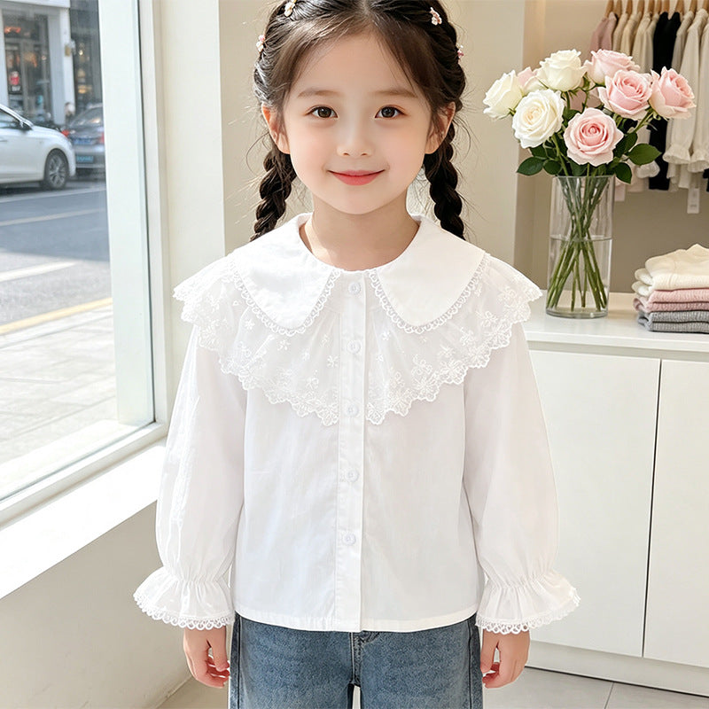 Mädchen Bluse mit eleganter Spitzenverzierung und Rüschendetails EB