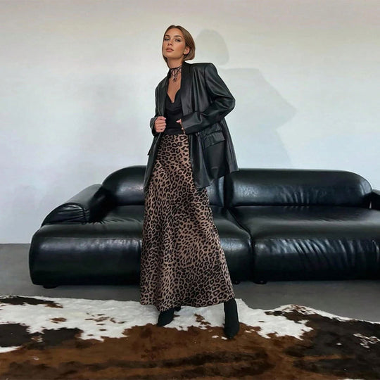 Damen Maxirock mit hohem Bund, ausgestellter A-Linie und markantem Leopardenprint Eichborn Berlin