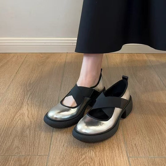 Damen Ballerina mit elastischen Kreuzriemen und modischem Blockabsatz EB