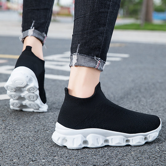 Damen Sportliche und atmungsaktive Slip-On Sneakers mit rutschfester Sohle EB
