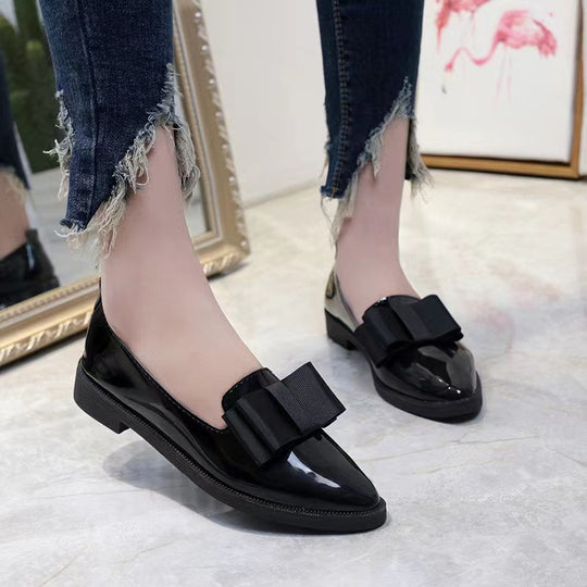 Damen Ballerinas aus Hochglanz-Leder mit eleganter Schleifen-Applikation EB