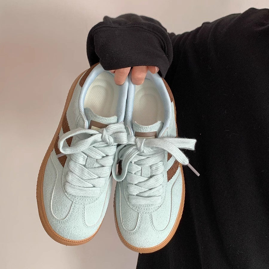 Damen Sneakers mit weichem Obermaterial und trendigen Farbakzenten EB