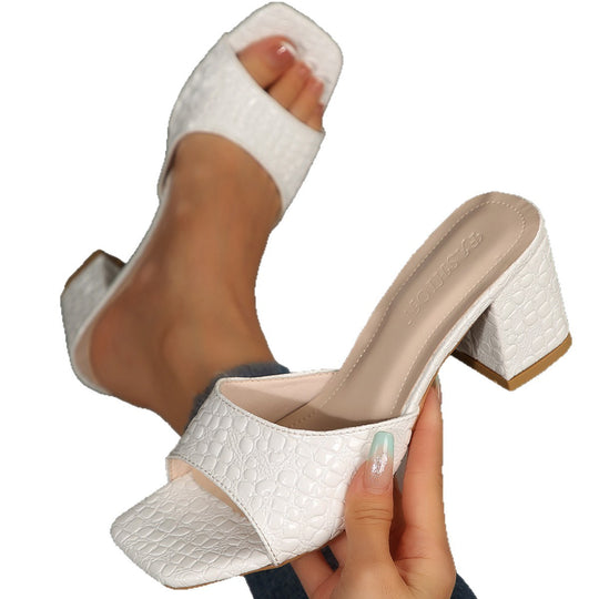 Damen Elegante Sandalen mit raffiniertem Blockabsatz und glänzender Oberfläche EB