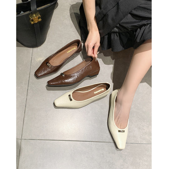 Damen spitze Ballerinas mit modischem Schnallenakzent und komfortablem Fußbett EB