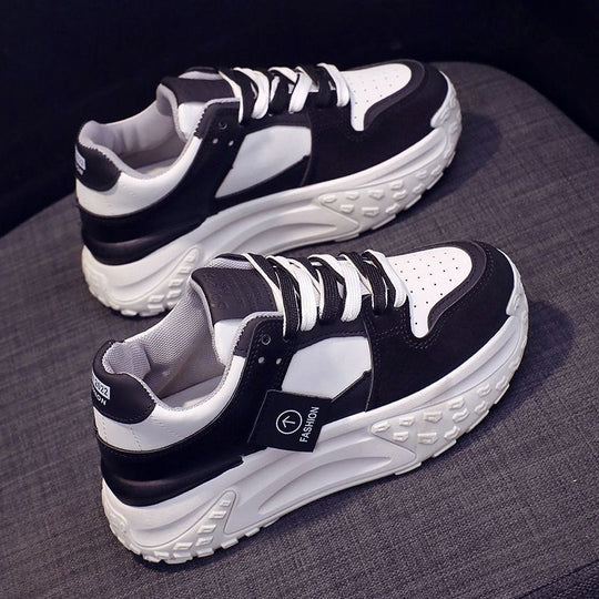 Damen Sportliche Sneakers mit modernem Design und dämpfender Laufsohle EB