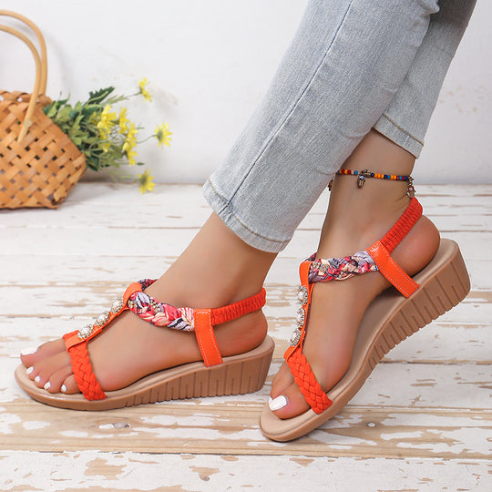 Damen Wedge-Sandalen mit trendy Riemchen und elegantem Schmuckdetail EB