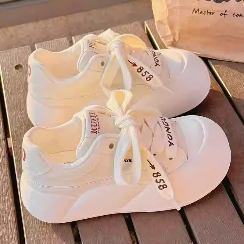 Damen Plattform Sneaker mit modernem Design und dämpfender Sohle EB