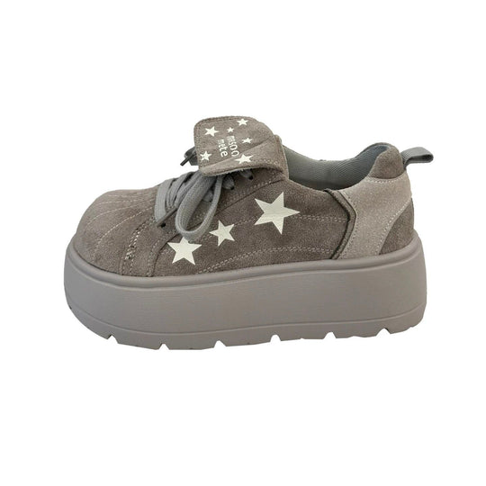 Damen Plateau-Sneaker mit modischen Sternen-Details und bequemem Klettverschluss EB