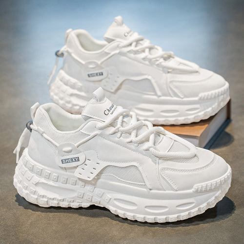 Damen Sportliche Sneakers mit luftiger Mesh-Oberfläche und dämpfendem Sohlenprofil EB