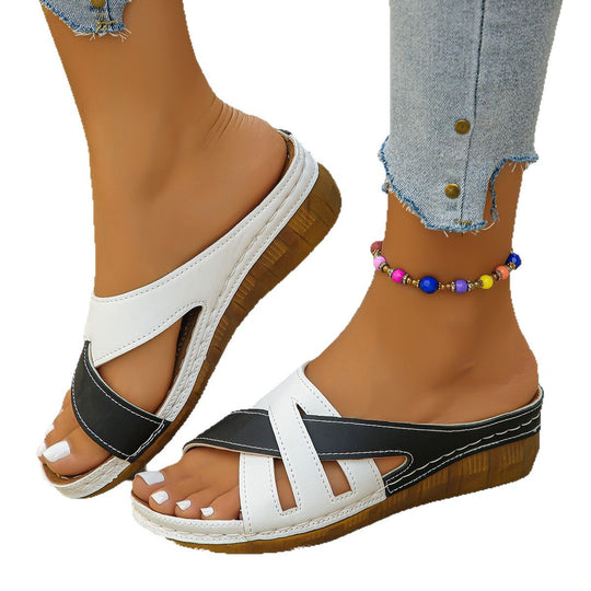 Damen Komfortable Riemensandalen mit anatomischer Fußbettung und modischem Design EB