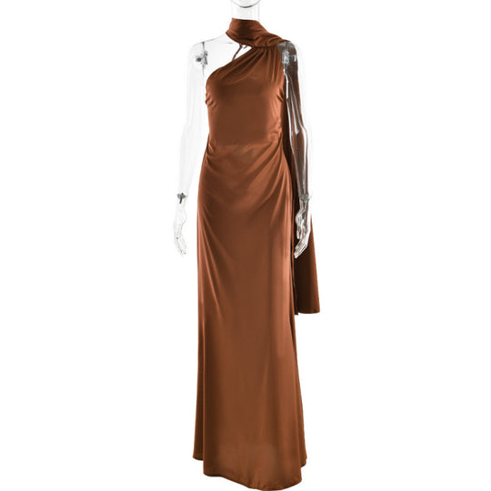 Damen Elegantes asymmetrisches Abendkleid mit schmalem Schnitt und raffinierten Details EB