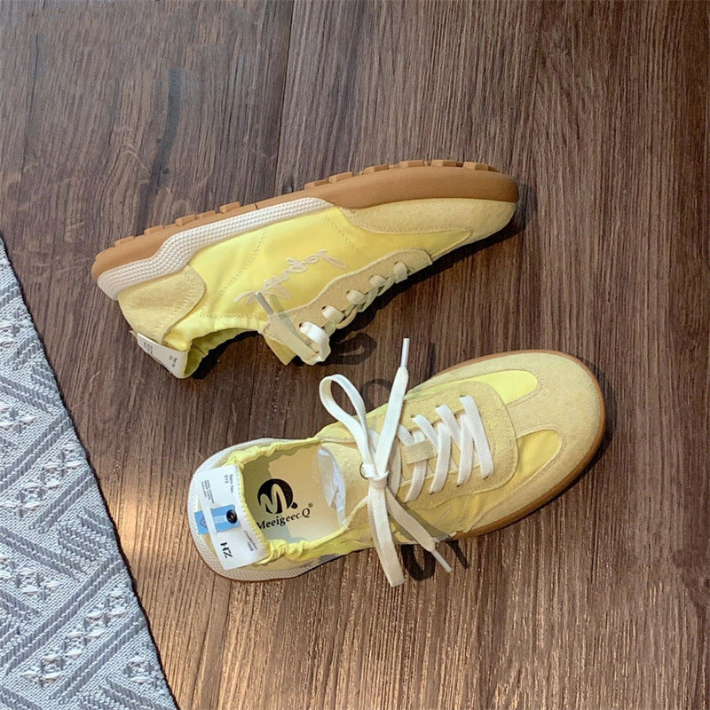 Damen Sportliche Sneaker mit atmungsaktiven Einsätzen und rutschfester Sohle EB