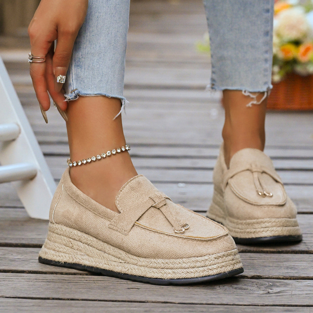 Damen Mokassins mit geflochtenem Absatz und eleganter Schnürung EB