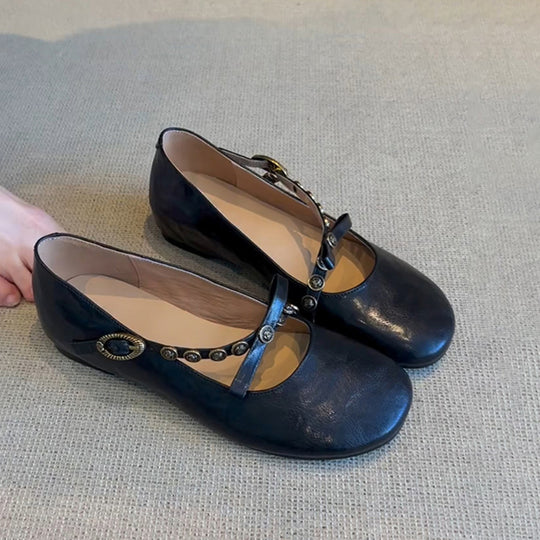 Damen Elegante Ballerina-Schuhe mit dekorativen Knopfdetails EB
