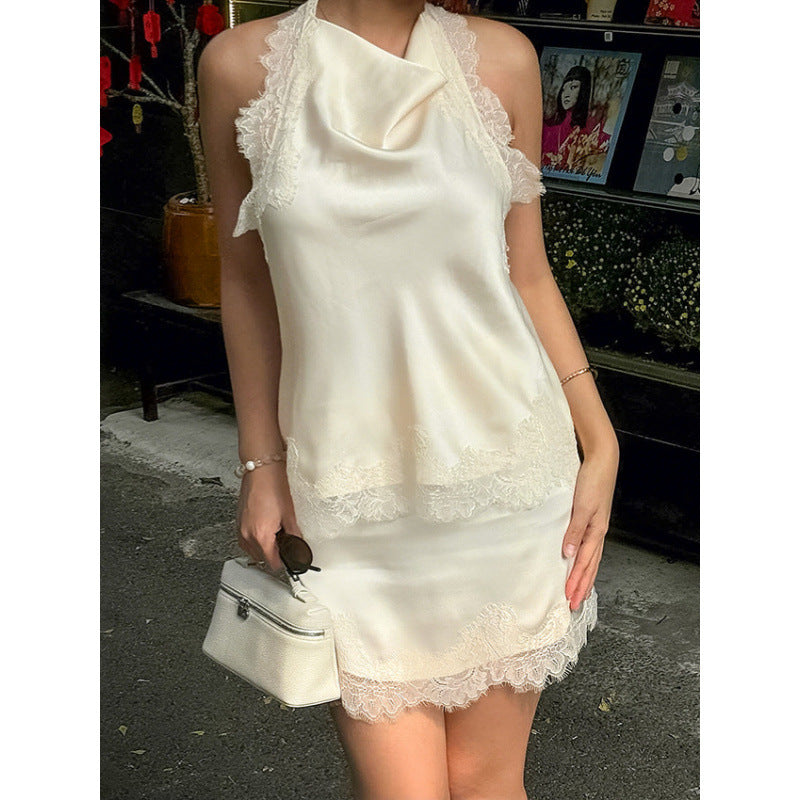 Damen Raffiniertes Abendkleid mit Spitze und fließendem Schnitt EB