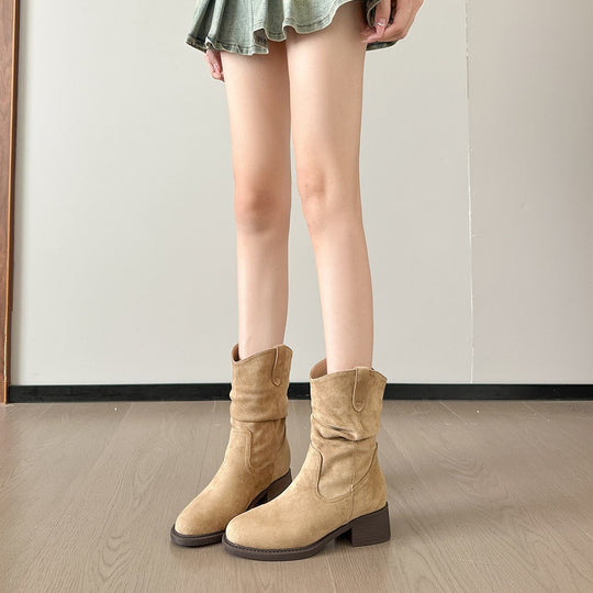 Damen Modische Stiefeletten mit geschmackvollem Raffungselement und leichtem Blockabsatz EB