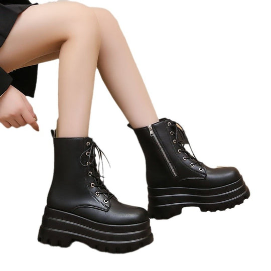 Damen Chunky-Stiefel mit trendiger Plateausohle und Schnürung EB