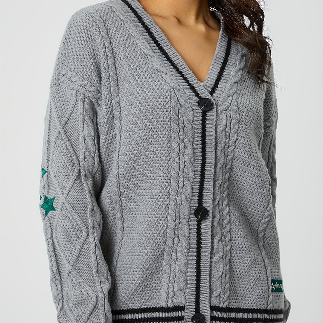 Damen nan oversized Zopfstrick Cardigan mit V-Ausschnitt und kontrastierenden Strickkanten EB