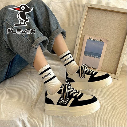 Damen modische Chunky-Sneaker mit stabiler Plattform und auffälligem Design EB