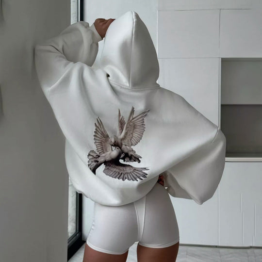 Damen Kapuzensweater mit kunstvollem Vogelmotiv und entspannter Passform EB