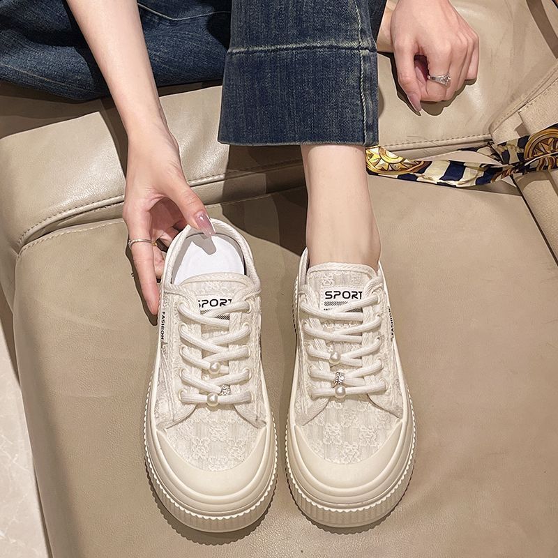 Damen Lace-Up Plateau Sneakers mit dekorativen Details EB