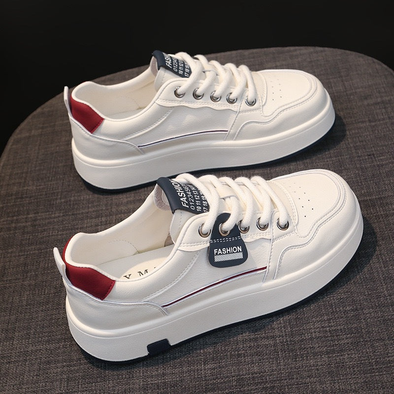 Damen Sportliche Komfort Sneakers mit dämpfender Sohle EB