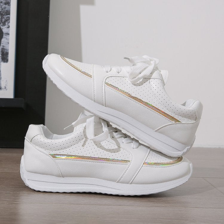 Damen modische und atmungsaktive Sport-Sneaker mit perforiertem Obermaterial und reflektierenden Akzenten EB