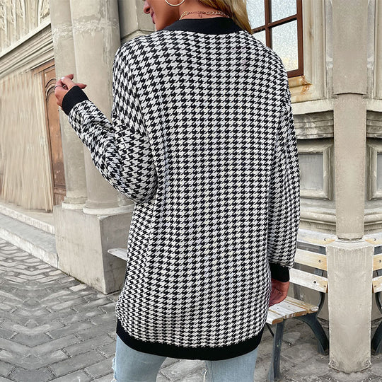 Damen Strickjacke im modischen Hahnentrittmuster mit eleganten Knopfdetails EB