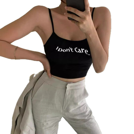 Damen Crop-Top mit kreativem Schriftzug und feinen Trägern EB