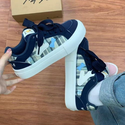 Damen Trendige Sneaker mit Musterdruck und hoher Sohle EB