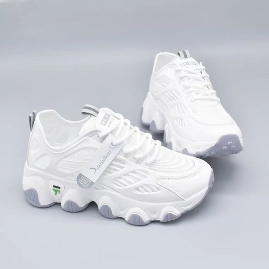 Damen Sportliche Sneakers mit atmungsaktivem Netzmaterial und dämpfender Sohle EB