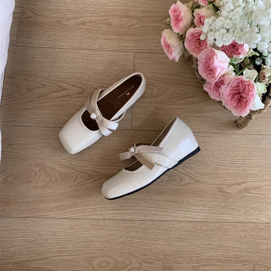Damen Elegante Slipper mit eleganter Schleife und Perl-Details EB