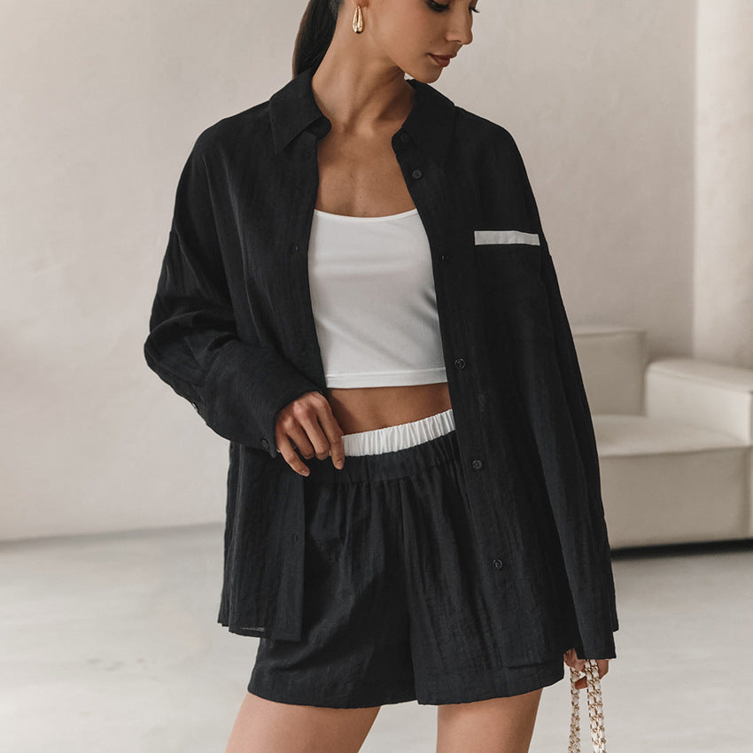 Damen Lässiges Ensemble aus cropped Shirt und Shorts EB