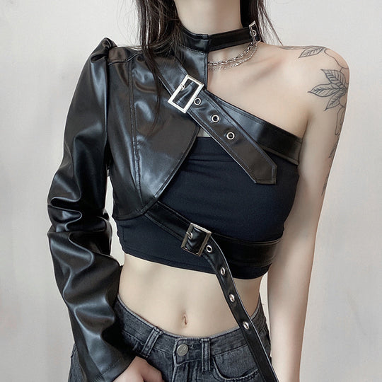 Damenmode-Oberteil aus Kunstleder mit asymmetrischem Design EB