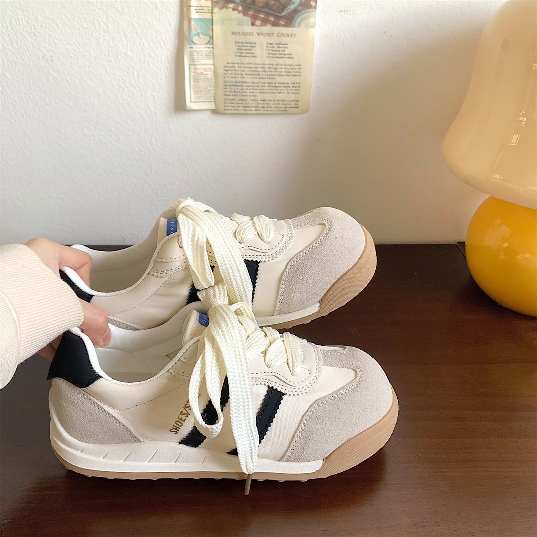 Damen modische Sneakers mit atmungsaktivem Obermaterial und praktischer Schnürung EB
