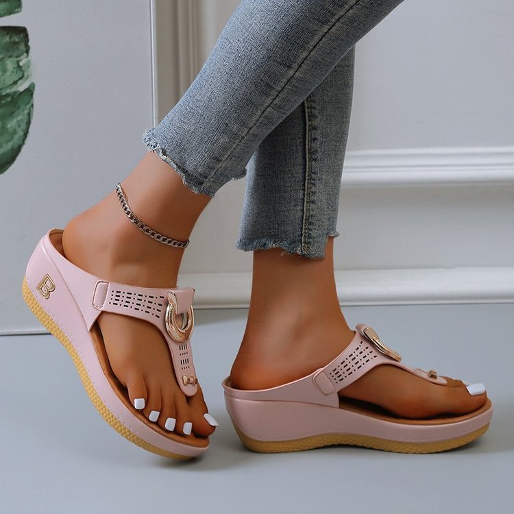Damen Wedge-Pantoletten mit elegantem Dekor und komfortablem Fußbett EB