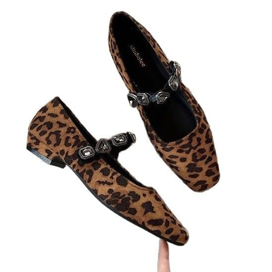 Damen Elegante Ballerina-Shoes mit einzigartigem Leoprint und kreativem Schnallendetail EB