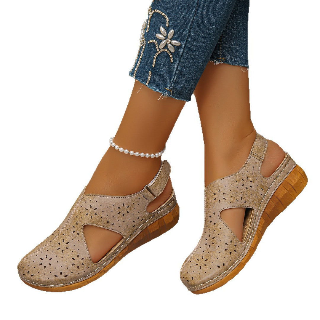 Damen Komfortable Clogs mit modischen Ausschnitten EB