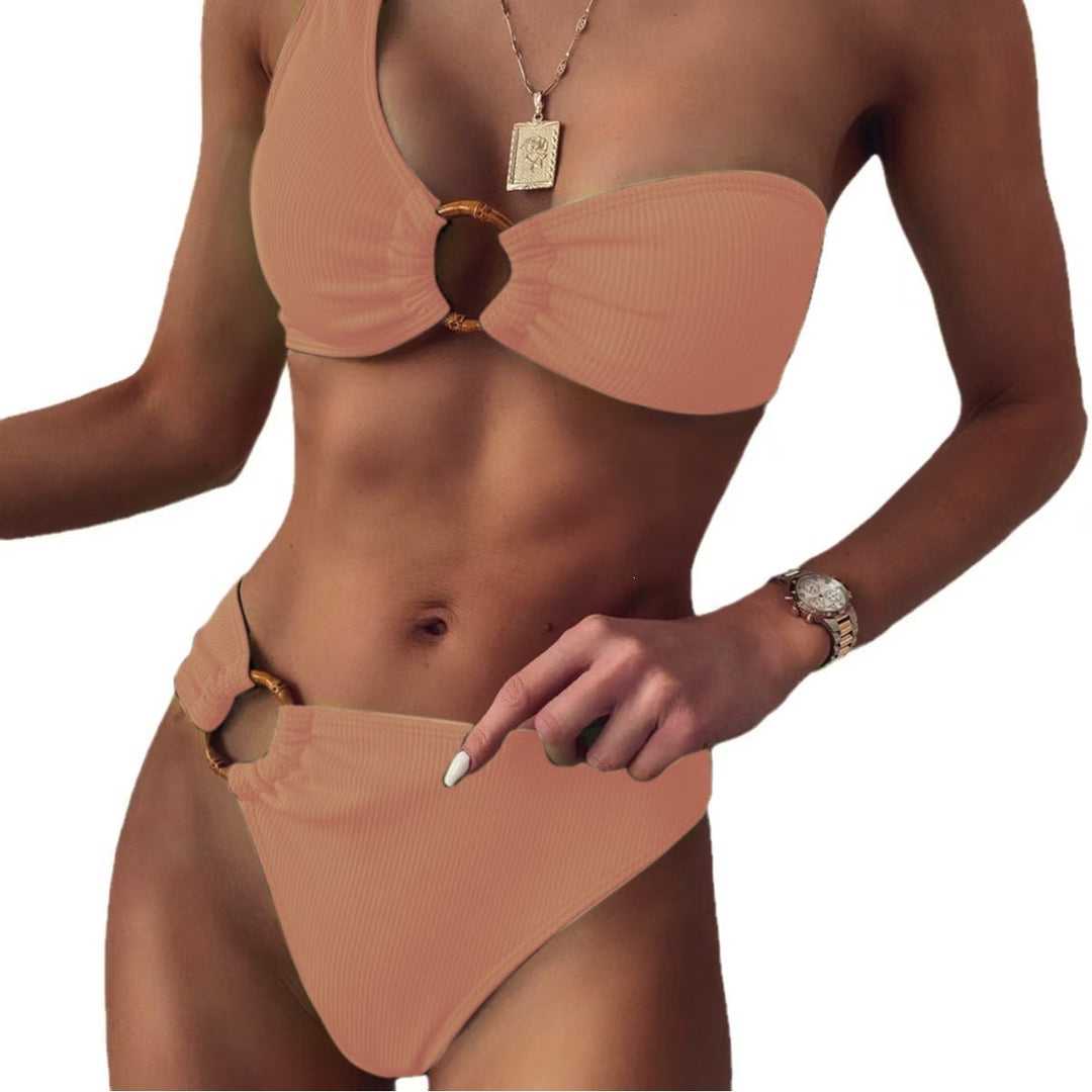 Damen Stilvoller Triangel-Bikini mit goldenen Details EB