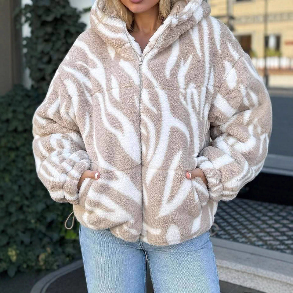 Damen Teddy-Fleece-Kapuzenjacke mit Reißverschluss, Steppnähten und weichem Zickzack-Muster Eichborn Berlin