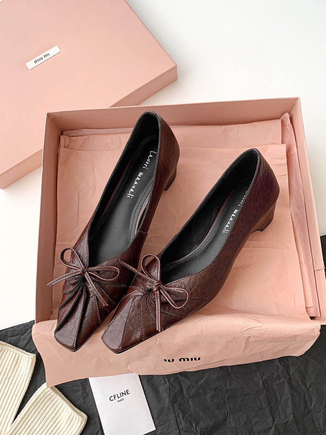 Damen elegante Ballerina-Schuhe mit modischem Schleifendetail und komfortablem Blockabsatz EB