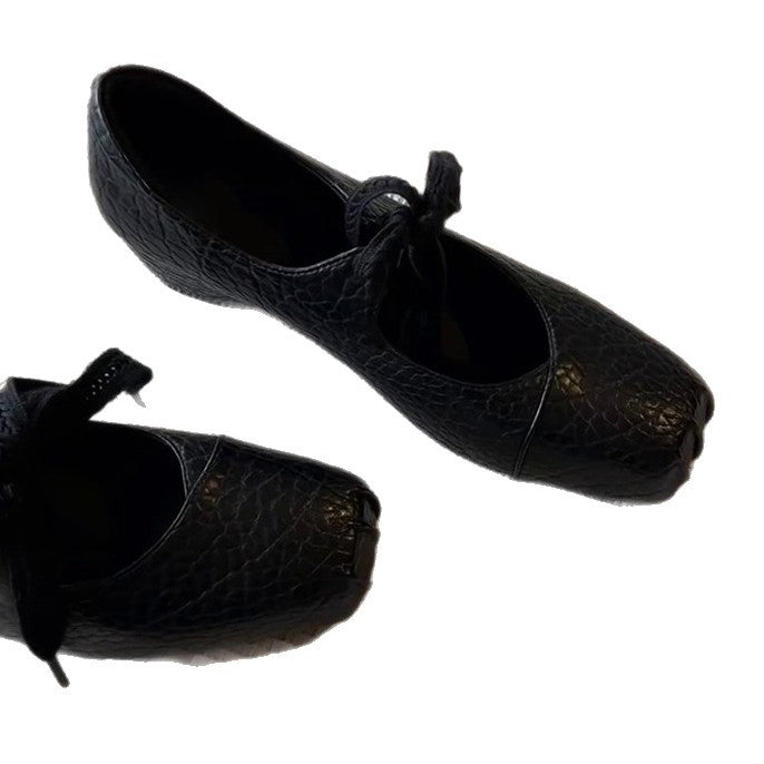 Damen Ballerinas mit trendy Lochmuster und weichem Innenfutter EB