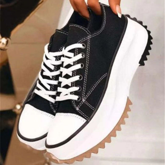 Damen nan Plateausneaker mit gezahnter Profilsohle, Canvas-Obermaterial und verstärkter Zehenkappe EB
