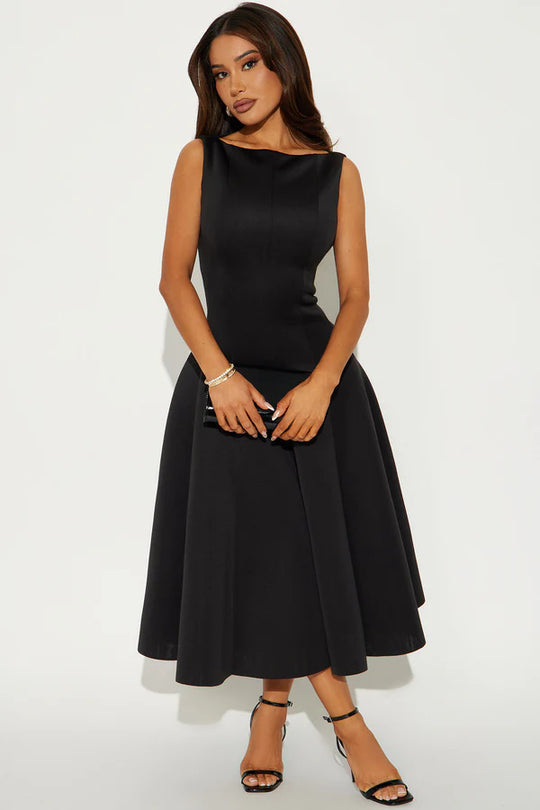 Damen Elegantes zeitloses Cocktailkleid mit schwingendem Rock und minimalistischer Silhouette EB