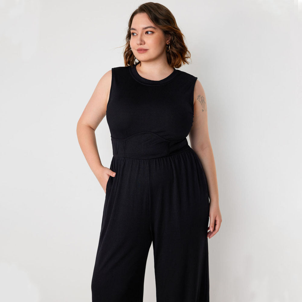 Damen Jumpsuit mit elegantem schulterfreiem Design und praktischen Seitentaschen EB