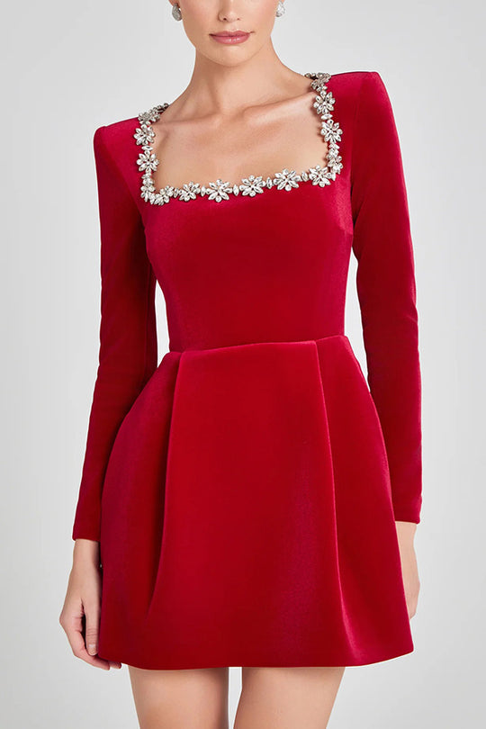 Damen Elegantes Samtkleid mit Blumenapplikationen und U-Boot-Ausschnitt EB