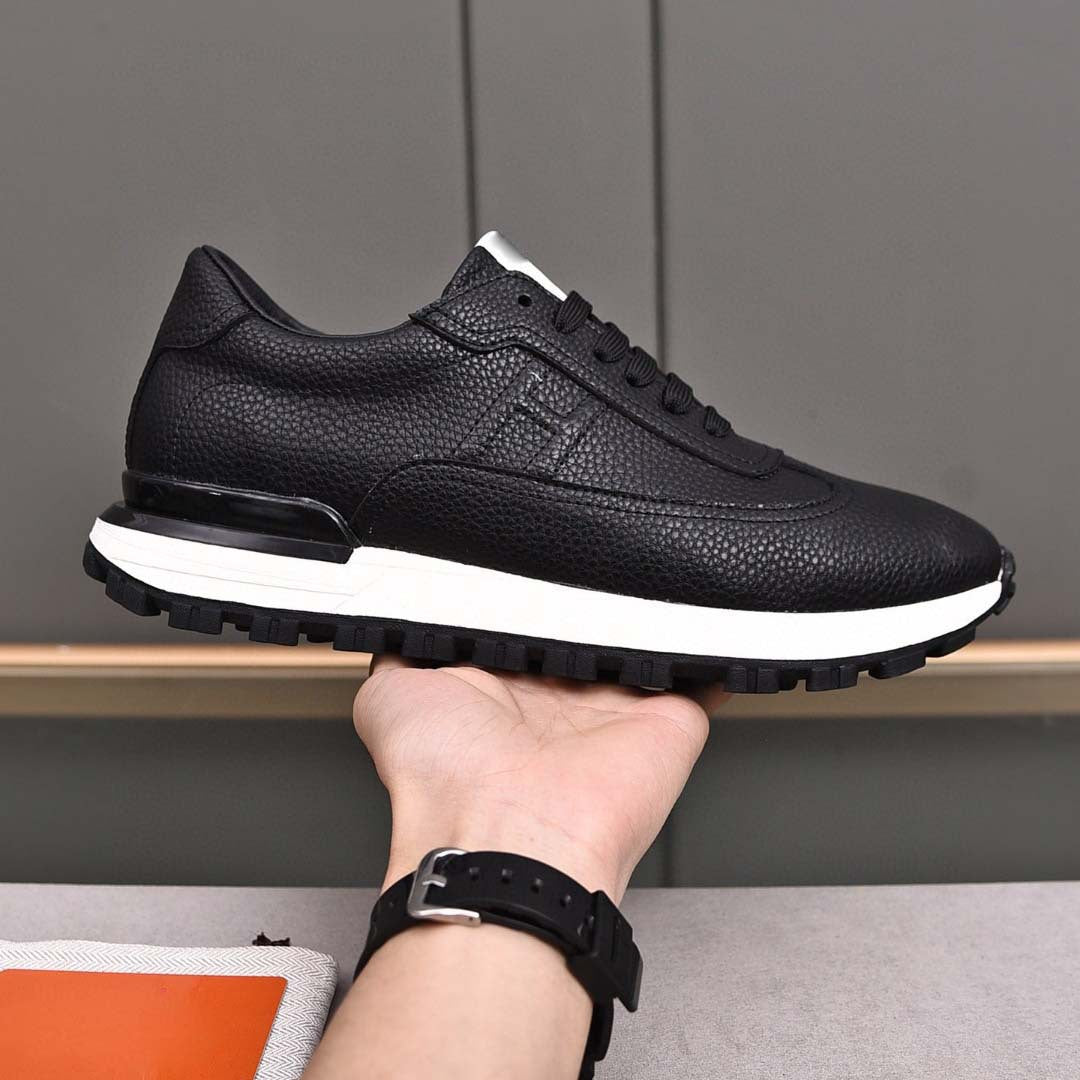 Damen Sportliche Sneakers aus hochwertigem Leder mit rutschfester Laufsohle EB