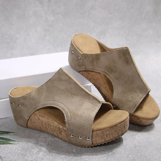 Damen Plateau-Pantoletten mit modischem Cut-Out-Design und rutschfester Korksohle EB