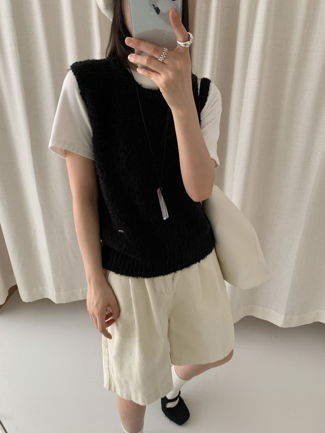 Damen Strickweste mit weichem, flauschigem Material und modernem Schnitt EB